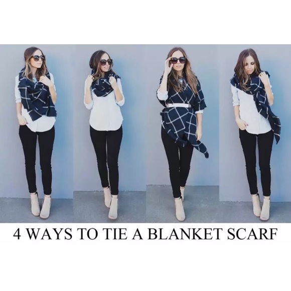 BRAND NEW CLASSIC TRIANGLE BLANKET SCARF 🍂 - Picture 2 of 3